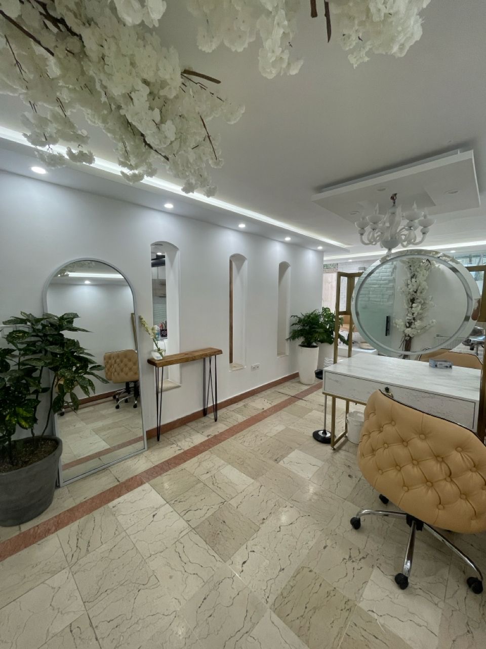 آرایشگاه و آموزشگاه نارین (عروس ظفر)