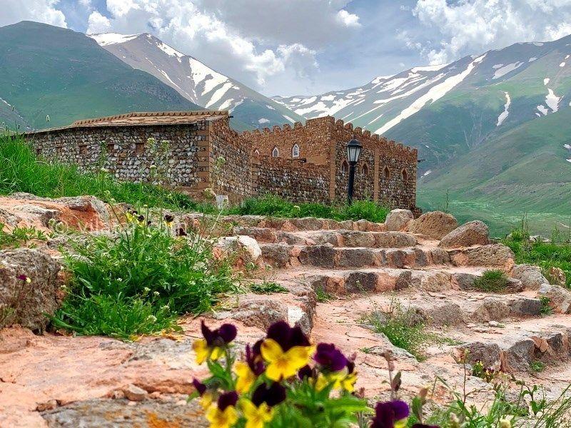 اقامتگاه بومگردی اکوکمپ دورنا