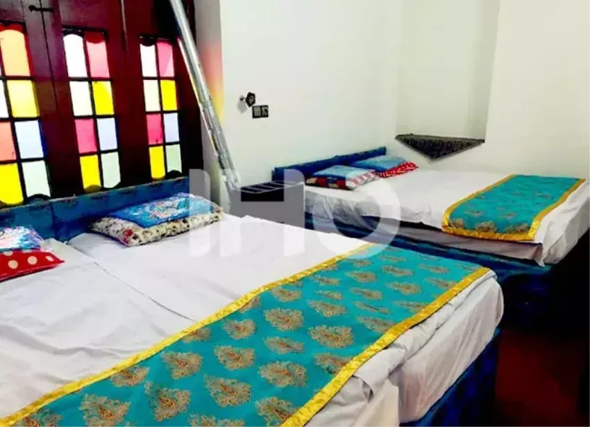 اقامتگاه بوم گردی هفت یازده یزد