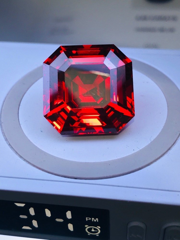 سنگ جواهر خورشیدی