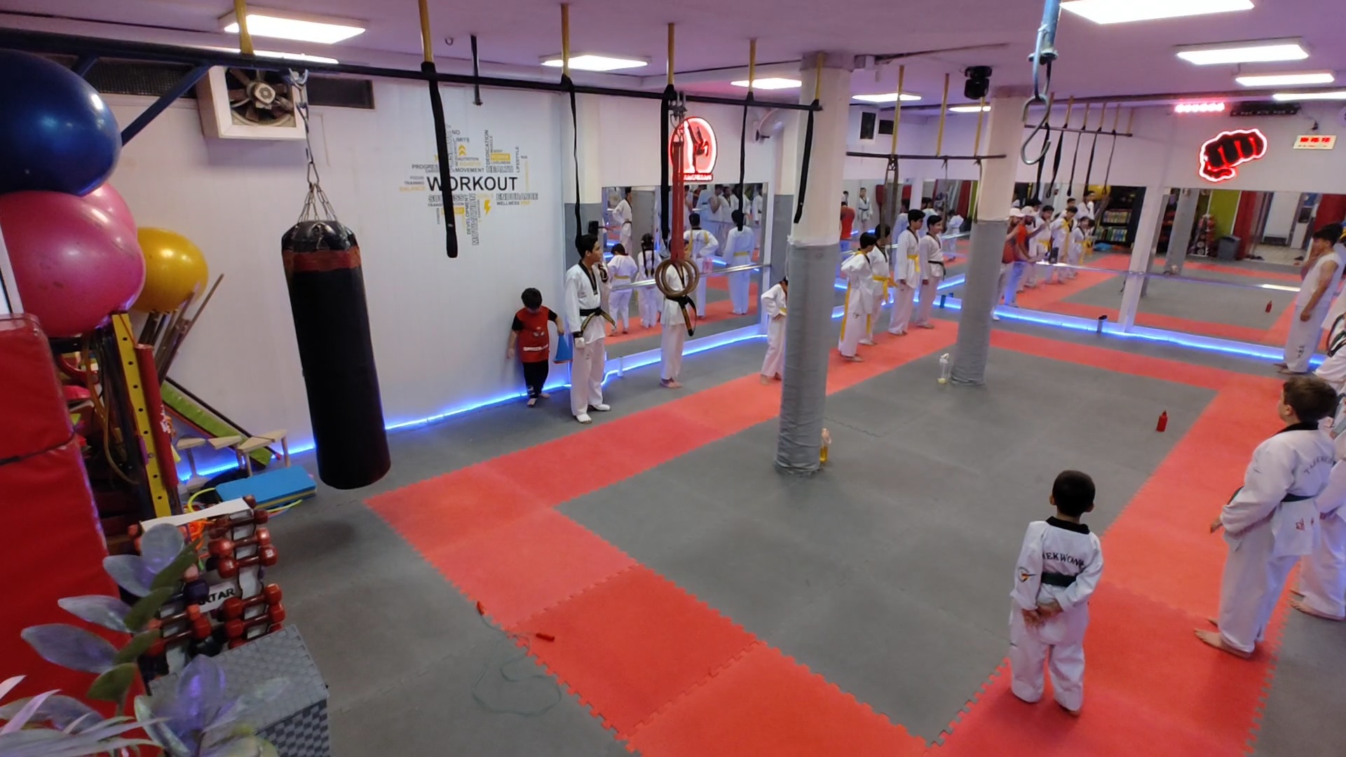 باشگاه ورزشی فجرتکین