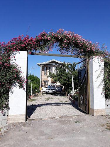 خونه باغ میارسرا