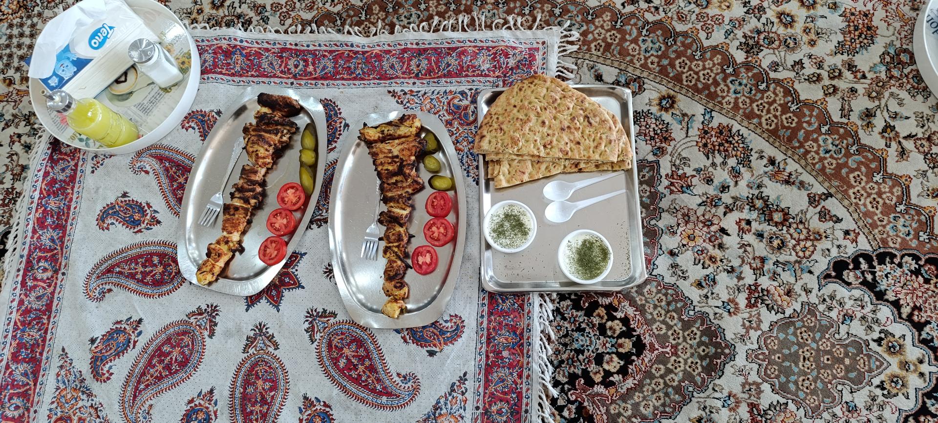 رستوران سور و سات