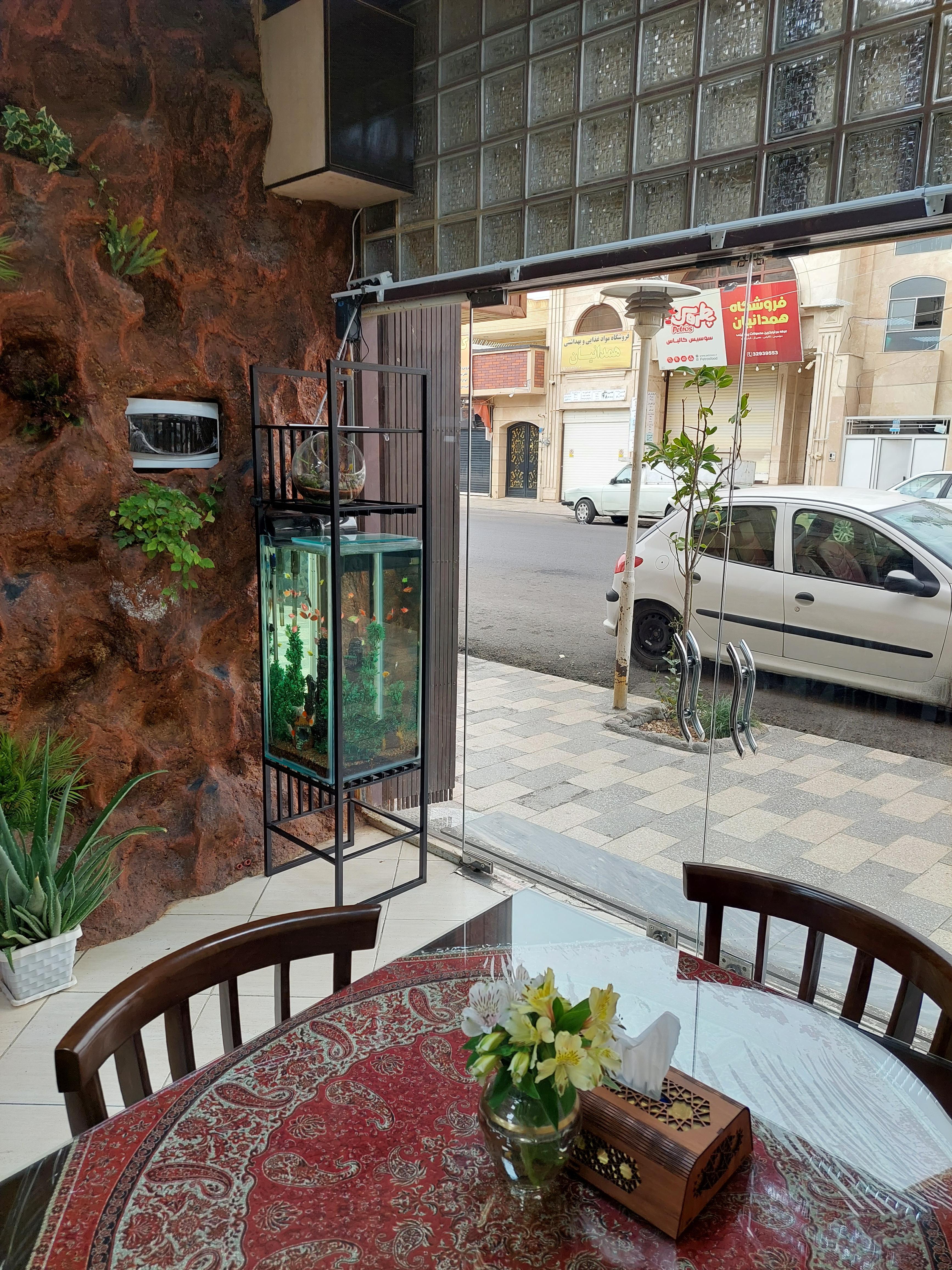 رستوران امیرانه