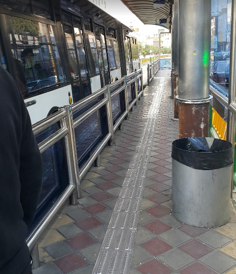 ایستگاه اتوبوس تلفنخانه