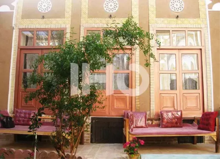 اقامتگاه بوم گردی طارونه یزد