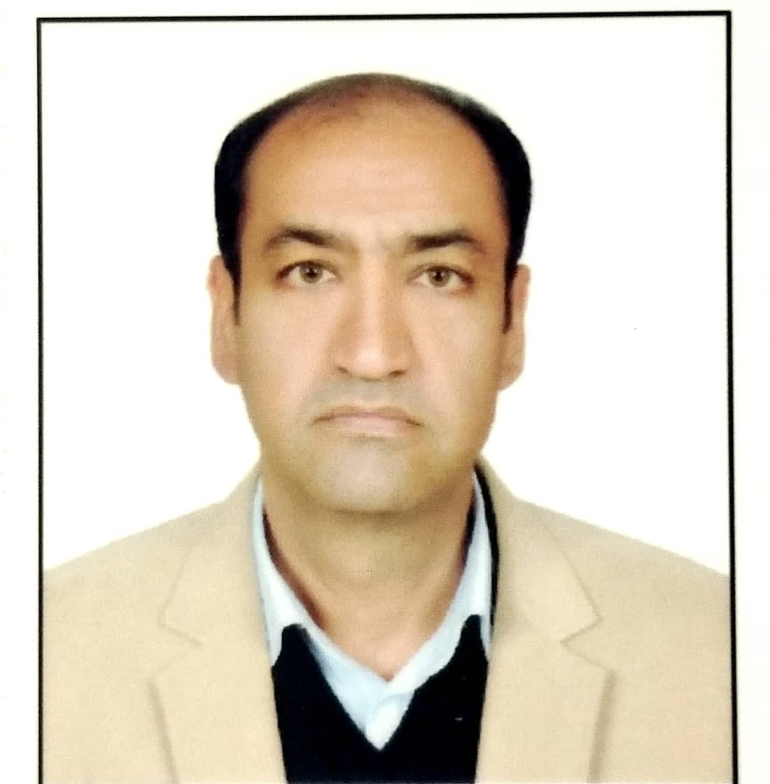 وکیل حسن‌ کریم‌آبادی‌