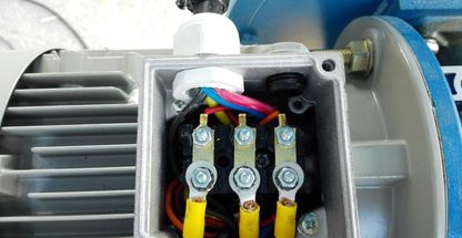 تعمیرات برق و شبکه های کامپیوتری