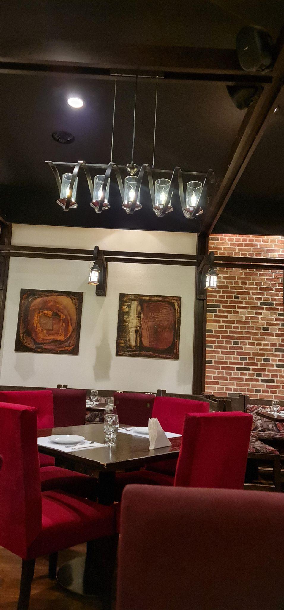 رستوران ایتالیایی پارلا