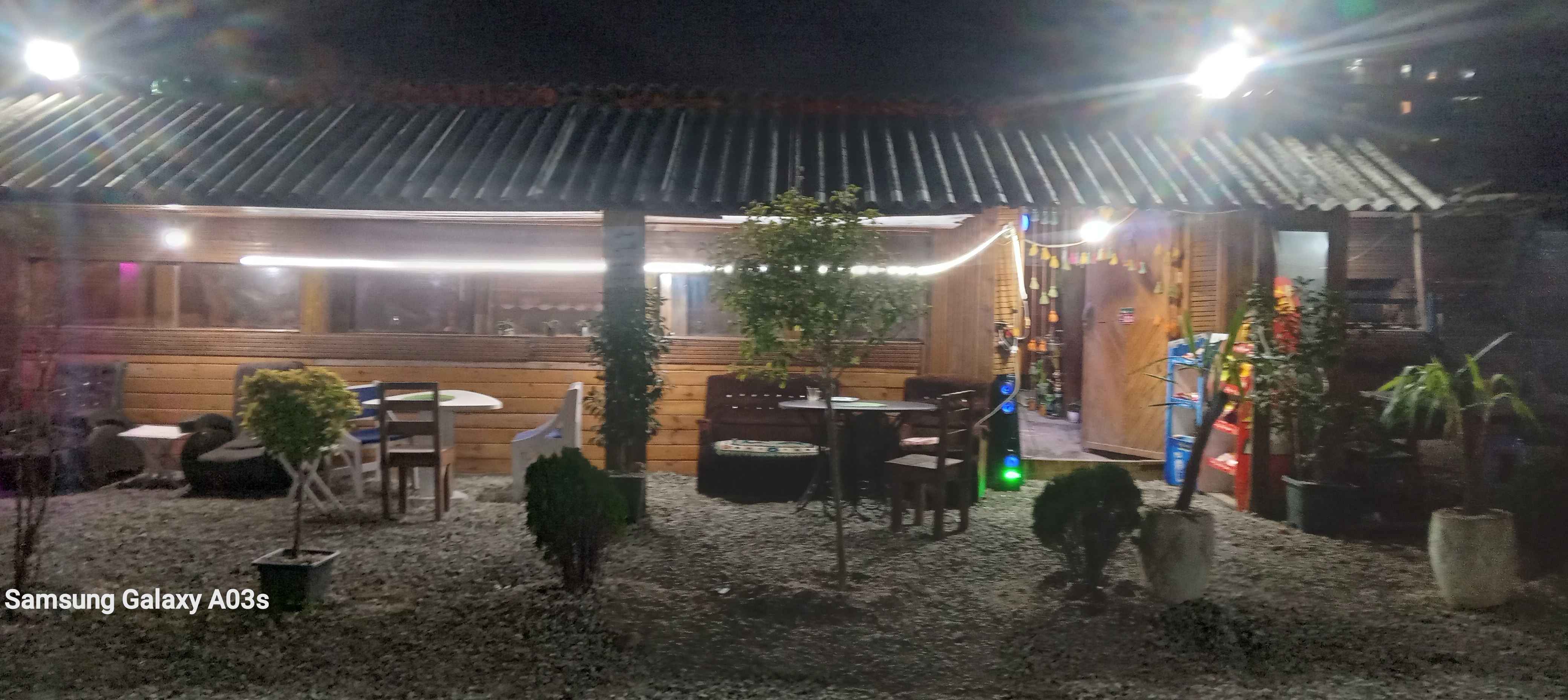 کافه رستوران  مخصوص قلیان چای نبات املت