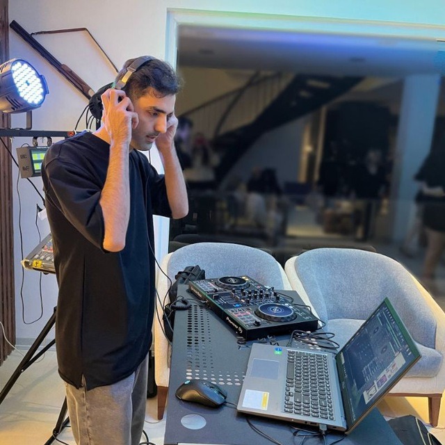 گروه موزیک روزبه