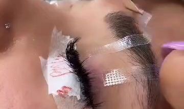 سالن زیبایی فرح ناز