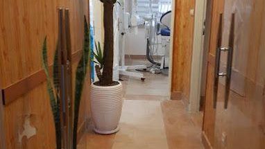 مطب دندانپزشكي دكتر بهنام كماني