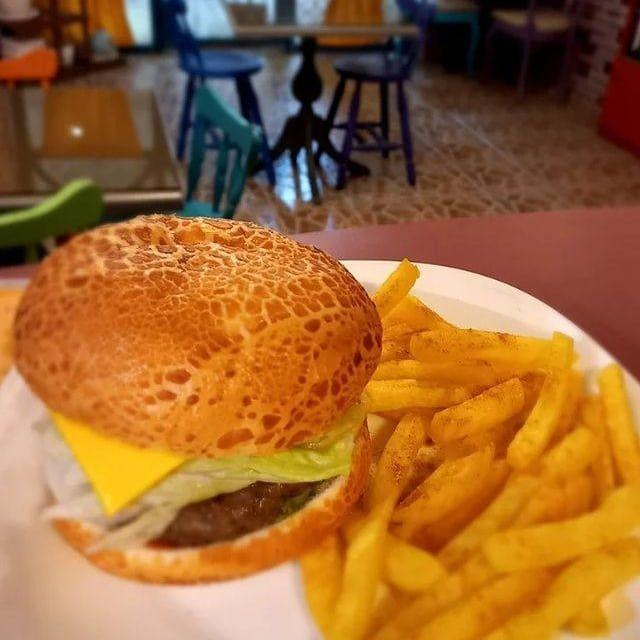 کافه ماستا