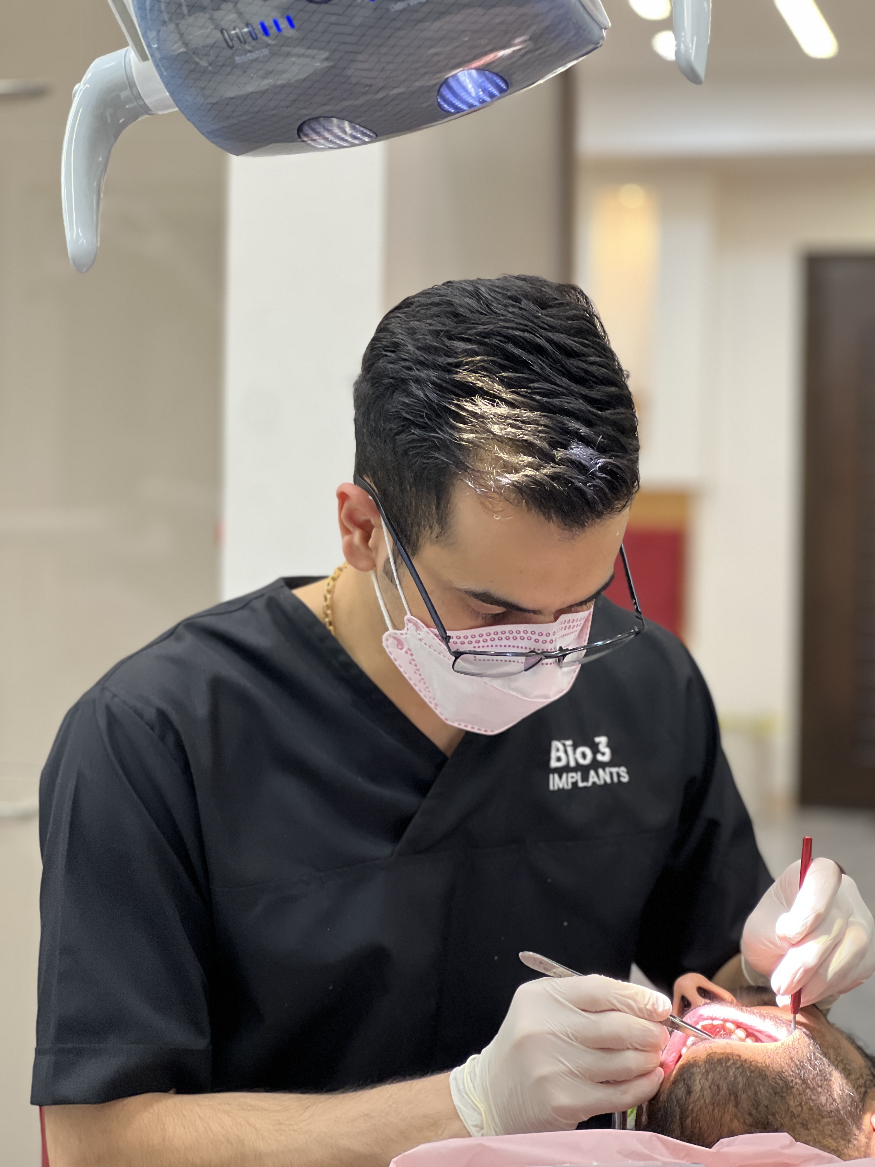 دندانپزشکی دکتر رضا توسلی