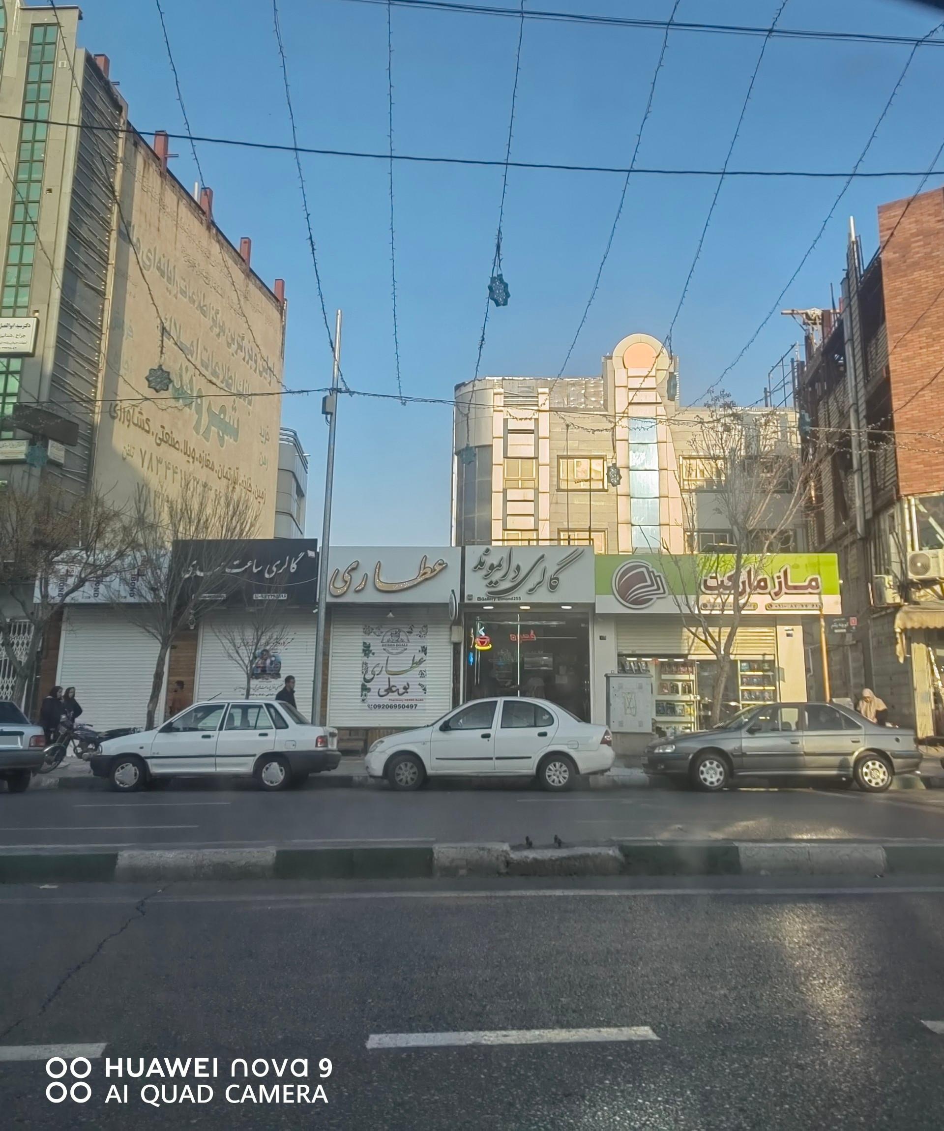 گالری صورتی