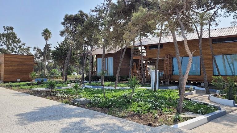 هتل ساحلی میزبان