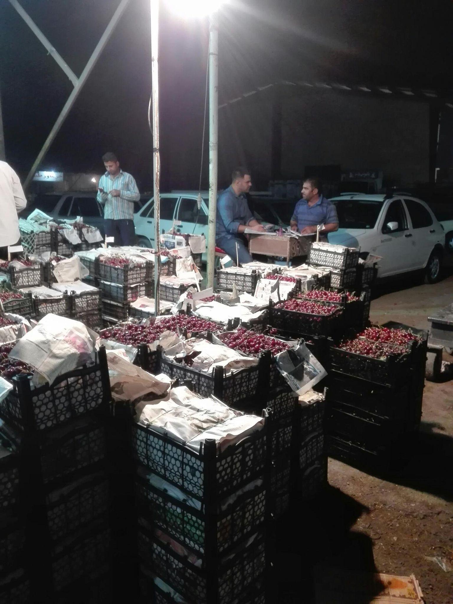 بازار میوه و  تره بار