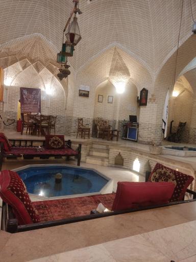 رستوران سنتی ابوالمعالی