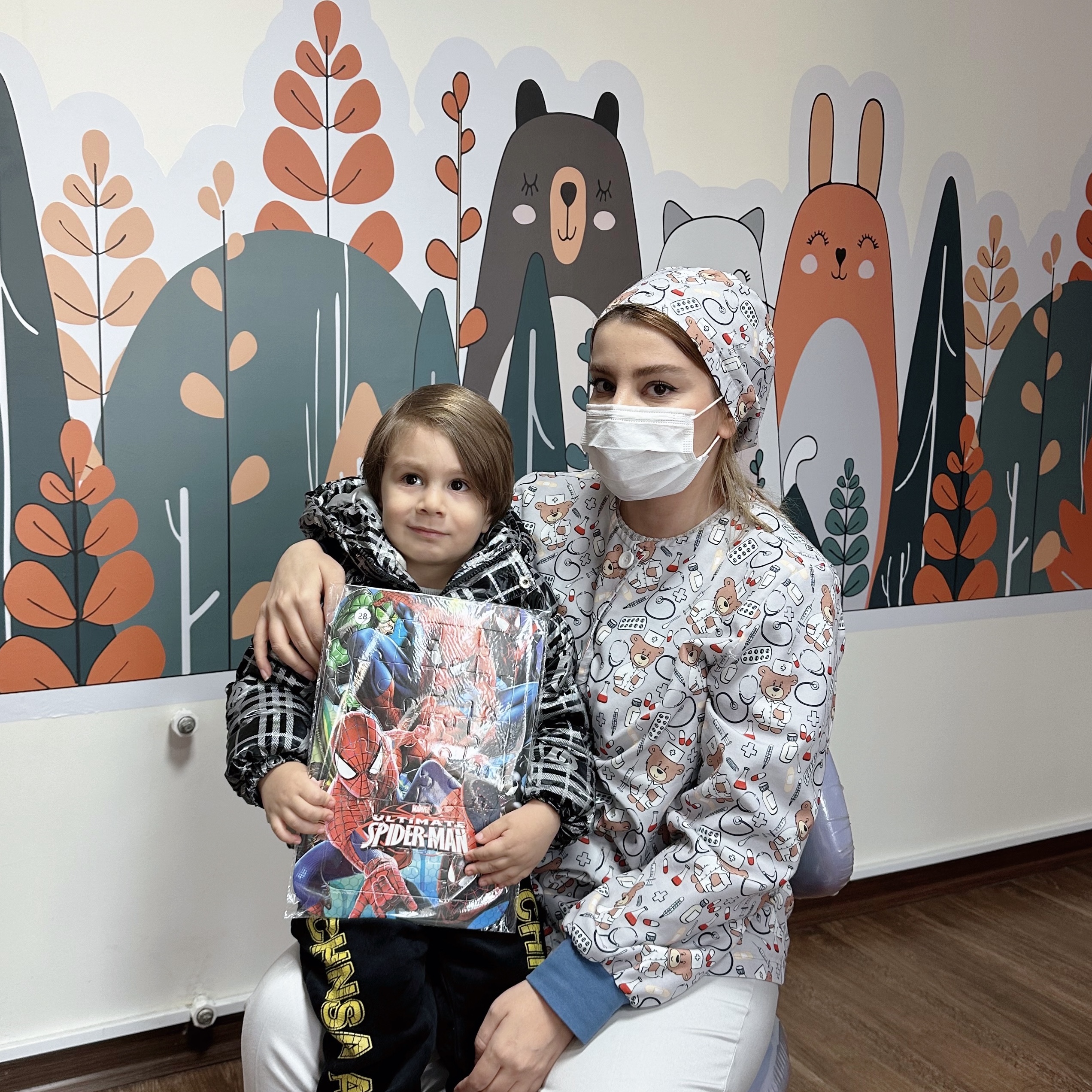 متخصص دندانپزشکی کودکان دکتر رهنما