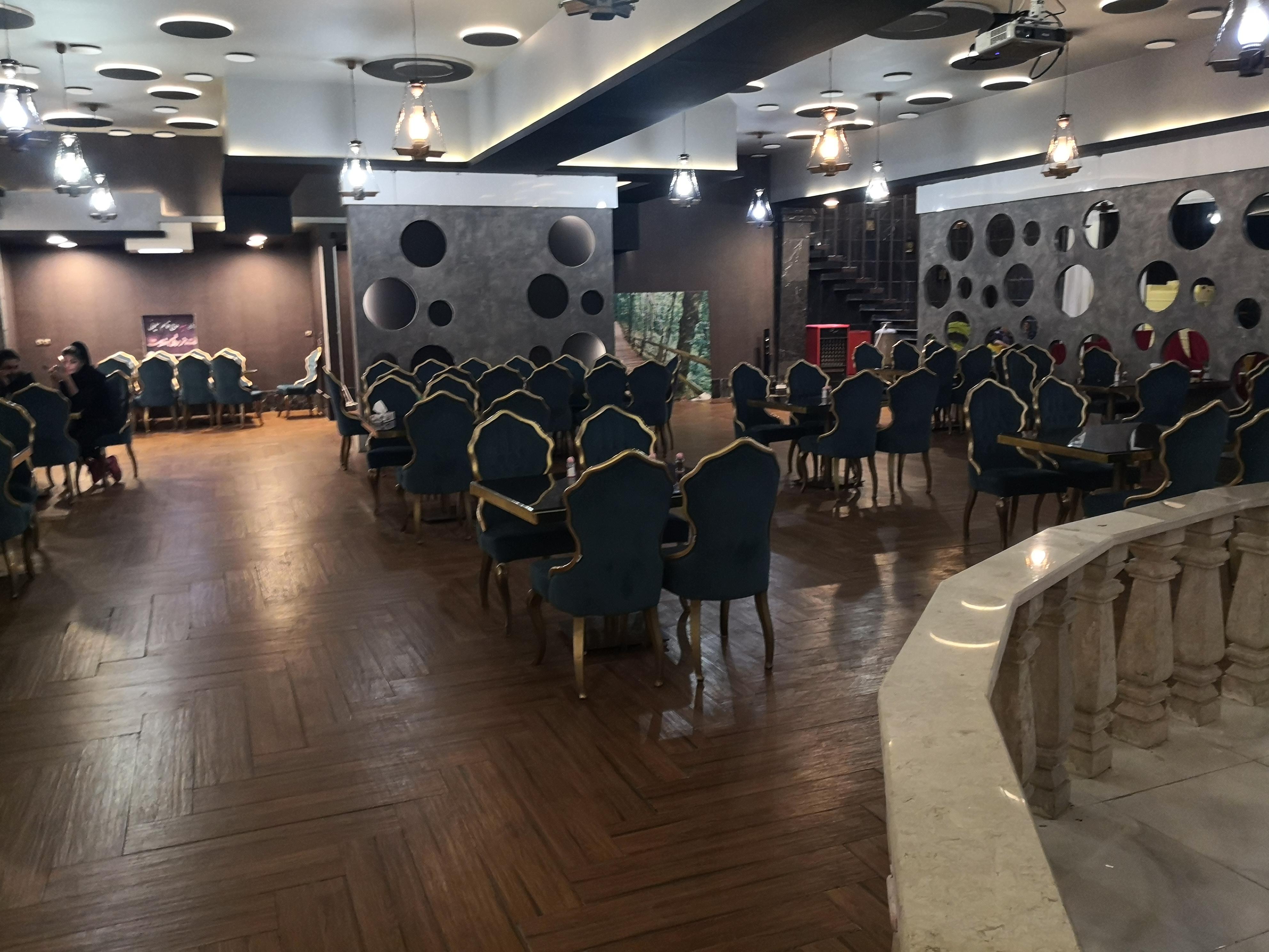 رستوران سنتی نعنا