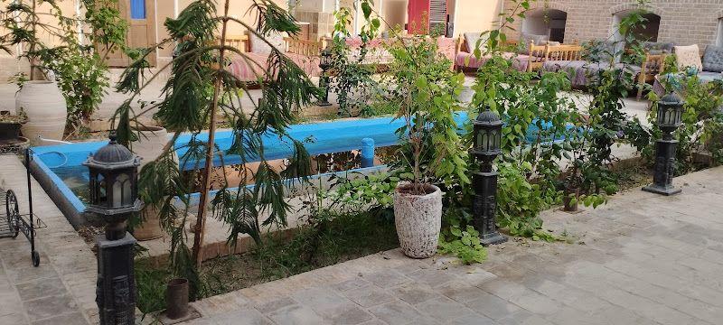 Qanat Traditional Hotel