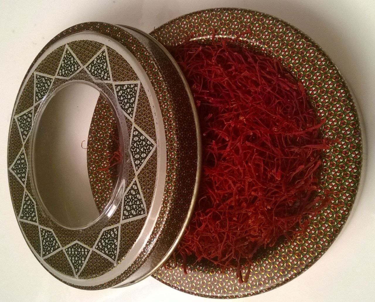 خرید و فروش زعفران و خشکبار موحدی