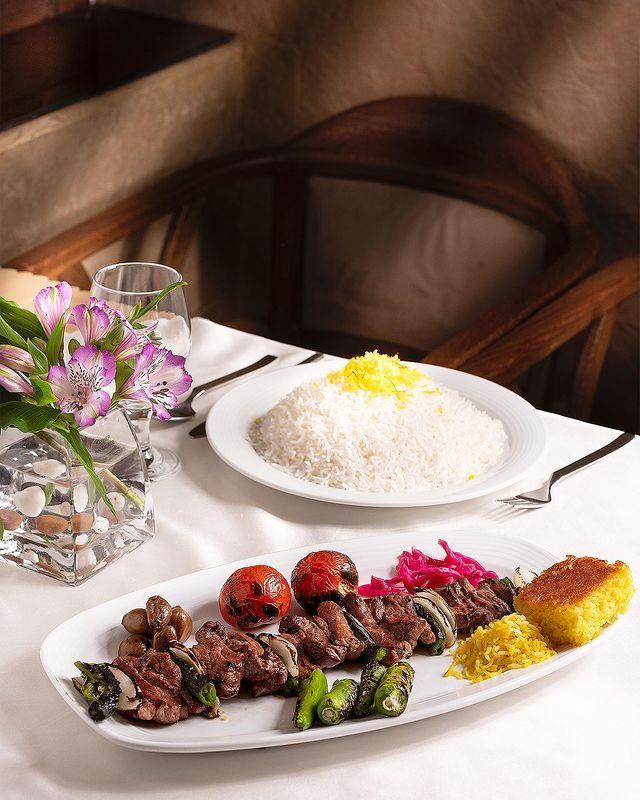 رستوران نایب باغ فردوس