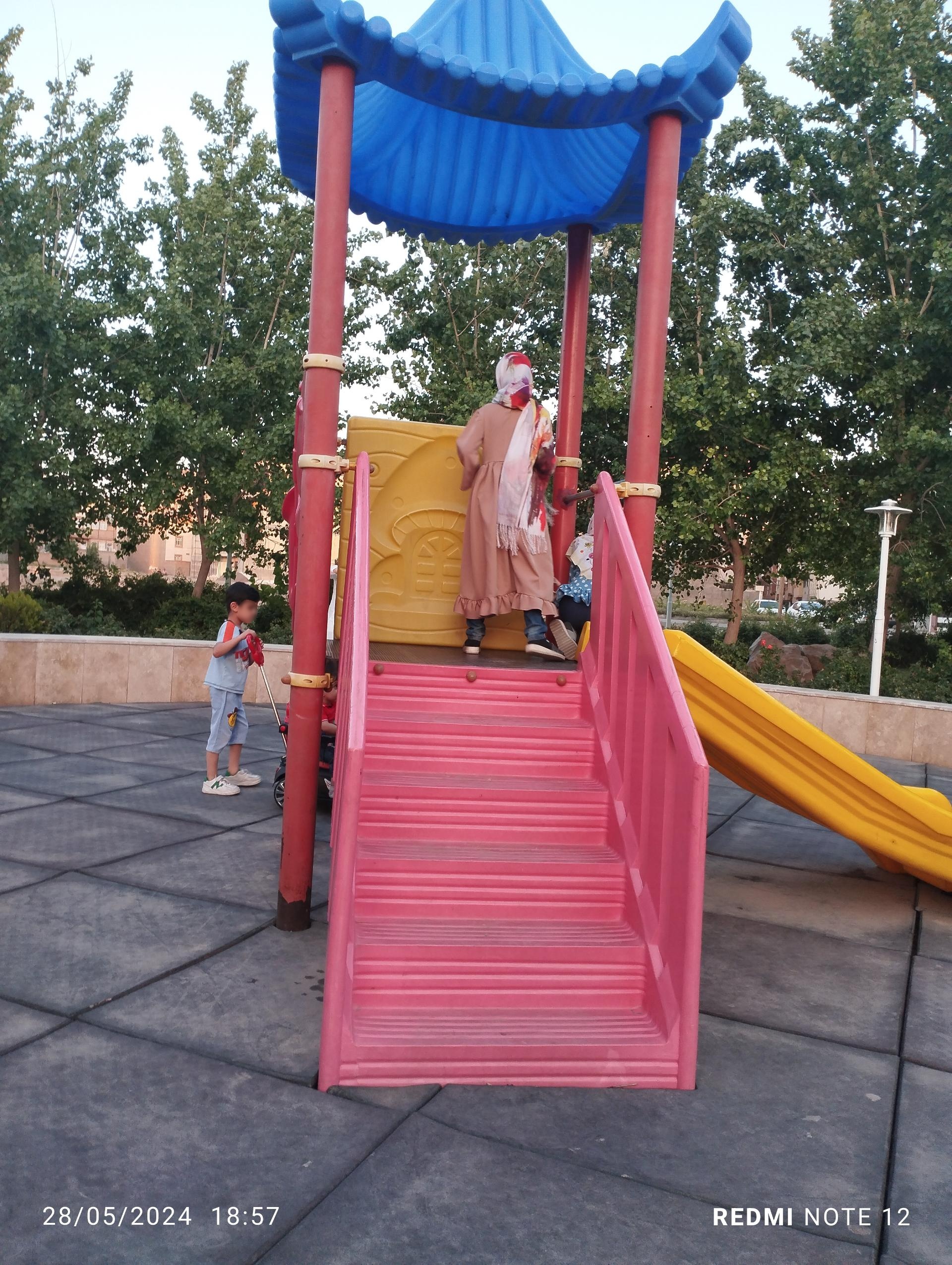 بوستان نور