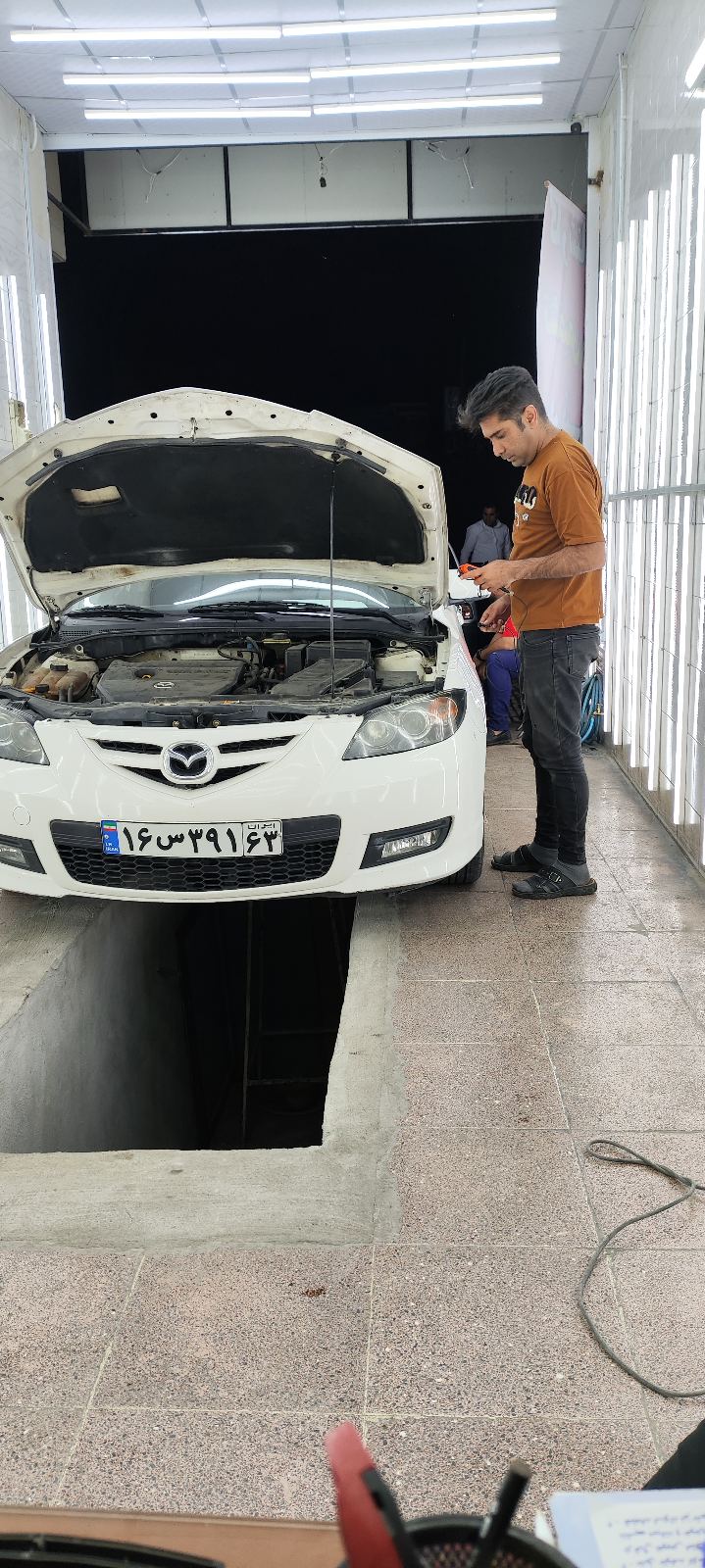 کارشناسی رنگ علی دیرنیک