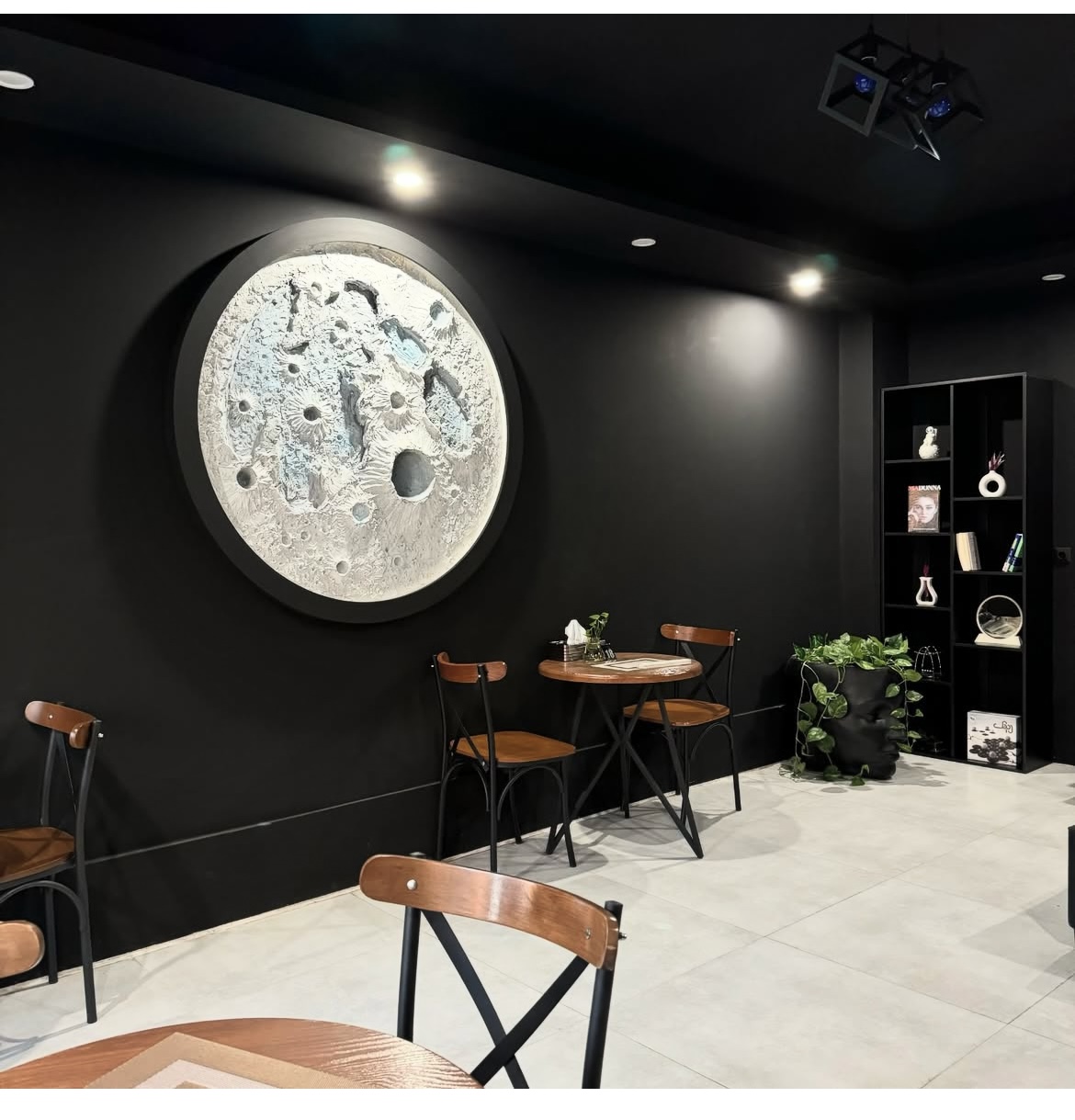 کافه و ابمیوه بستنی میرزایی