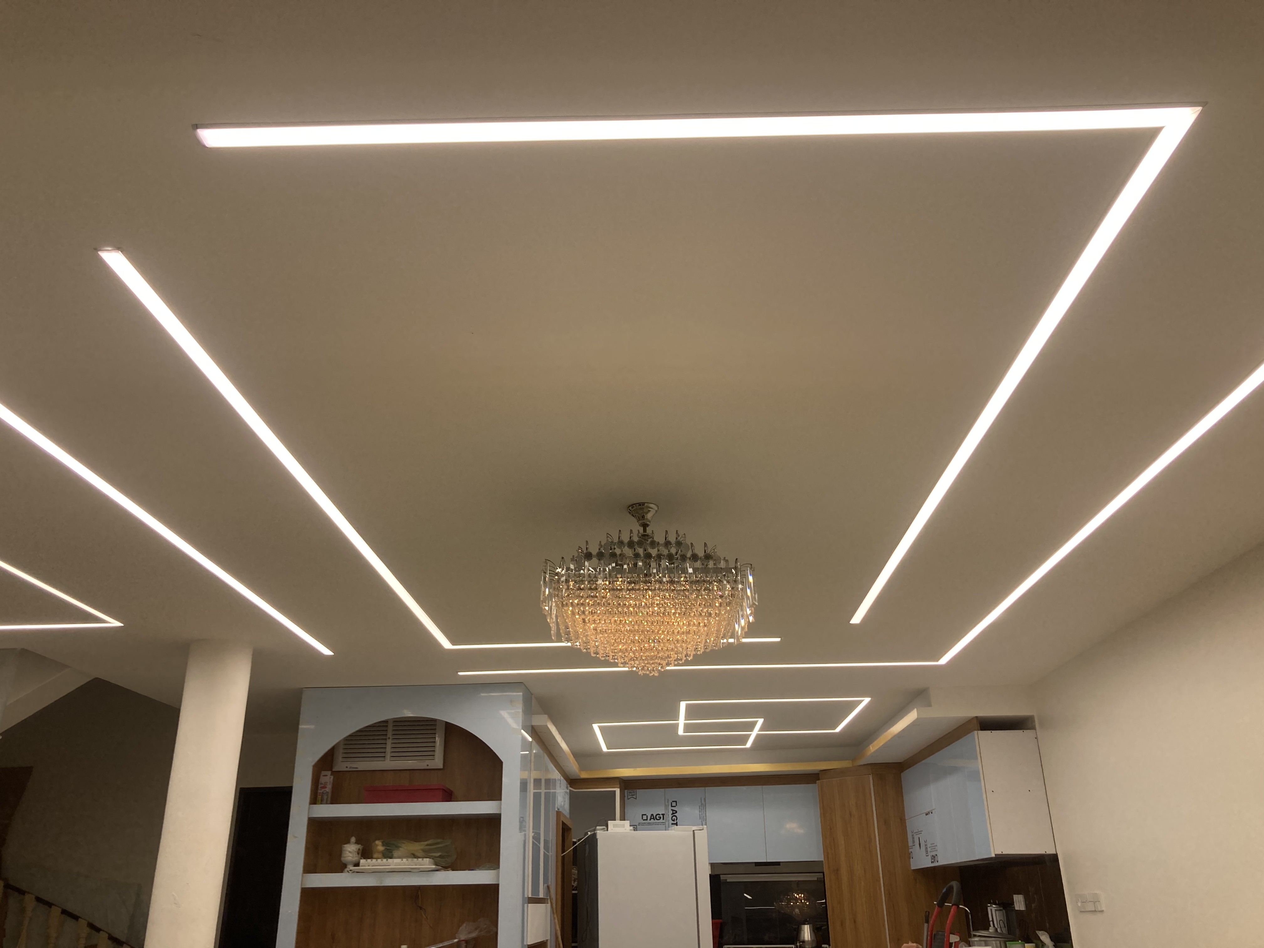 لاین نوری در کوروش الکتریک