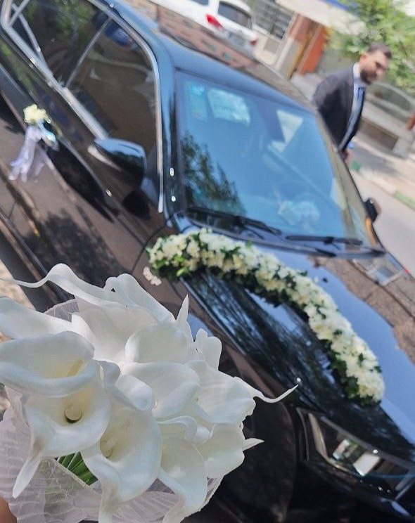 خدمات گلفروشی آناهیتا