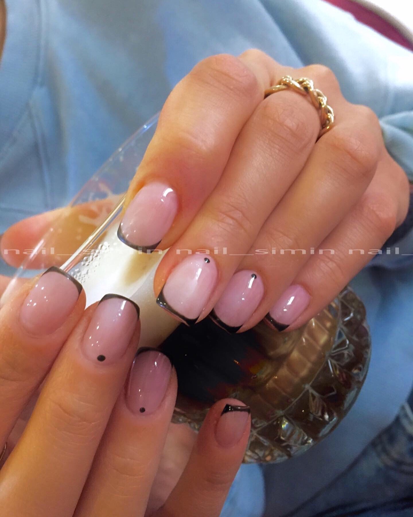 خدمات تخصصی ناخن سیمین