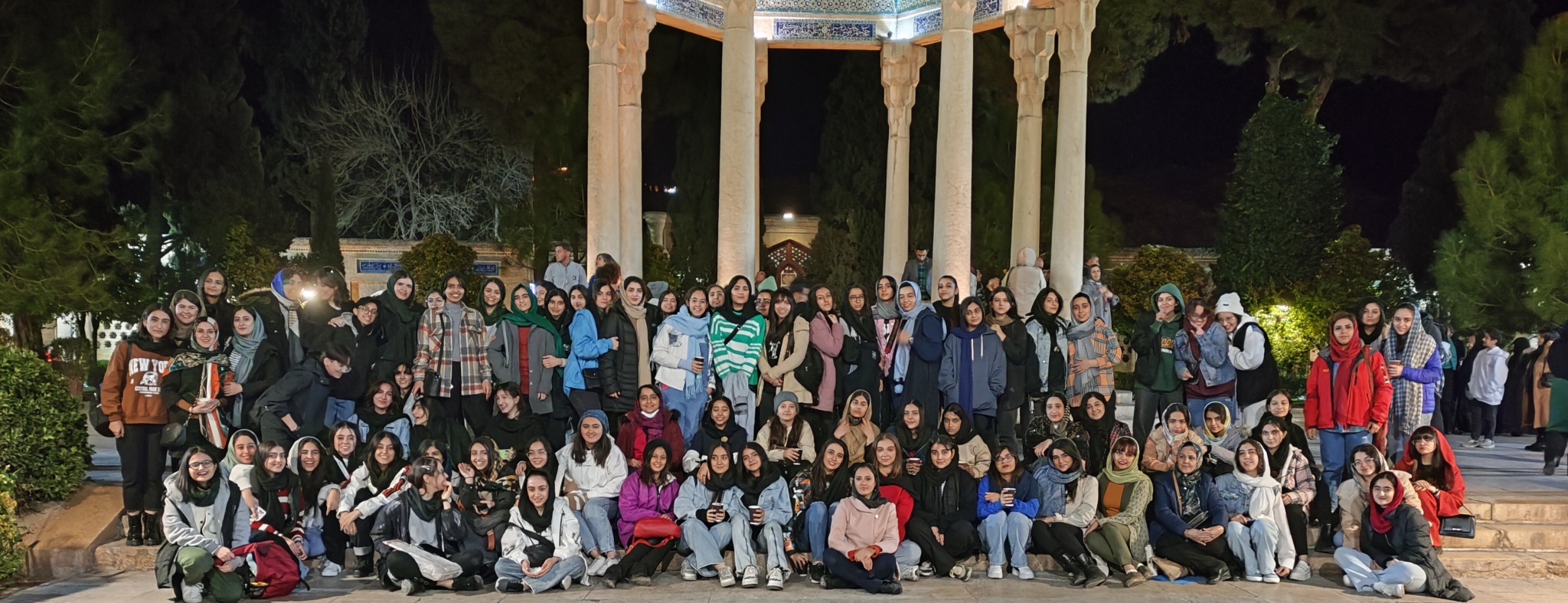 راهنمای تور گشت شیرازگردی