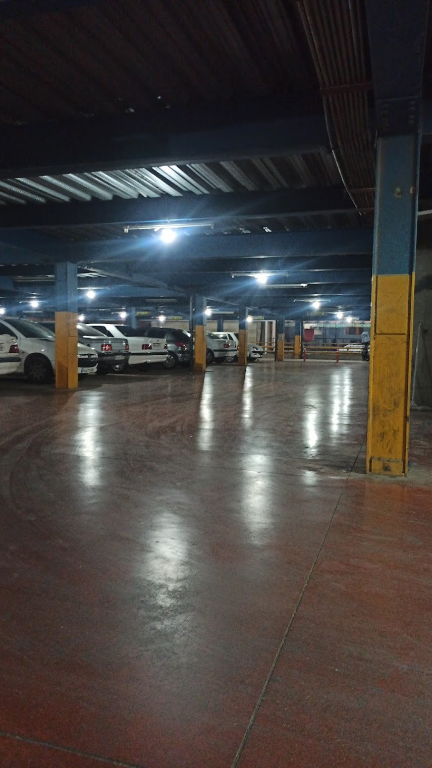 پارکینگ سرپوشیده عمومی جانبازان