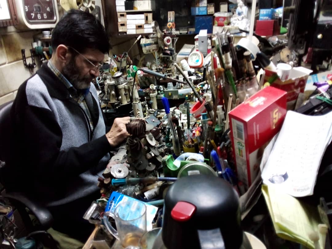 ساعت سازی وساعت فروشی شاهد