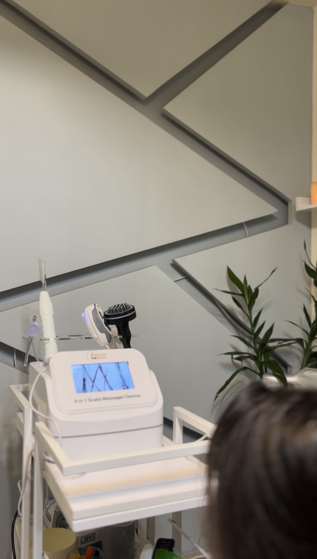 فشیال و اسکراب اسکالپ کلینیک بلا