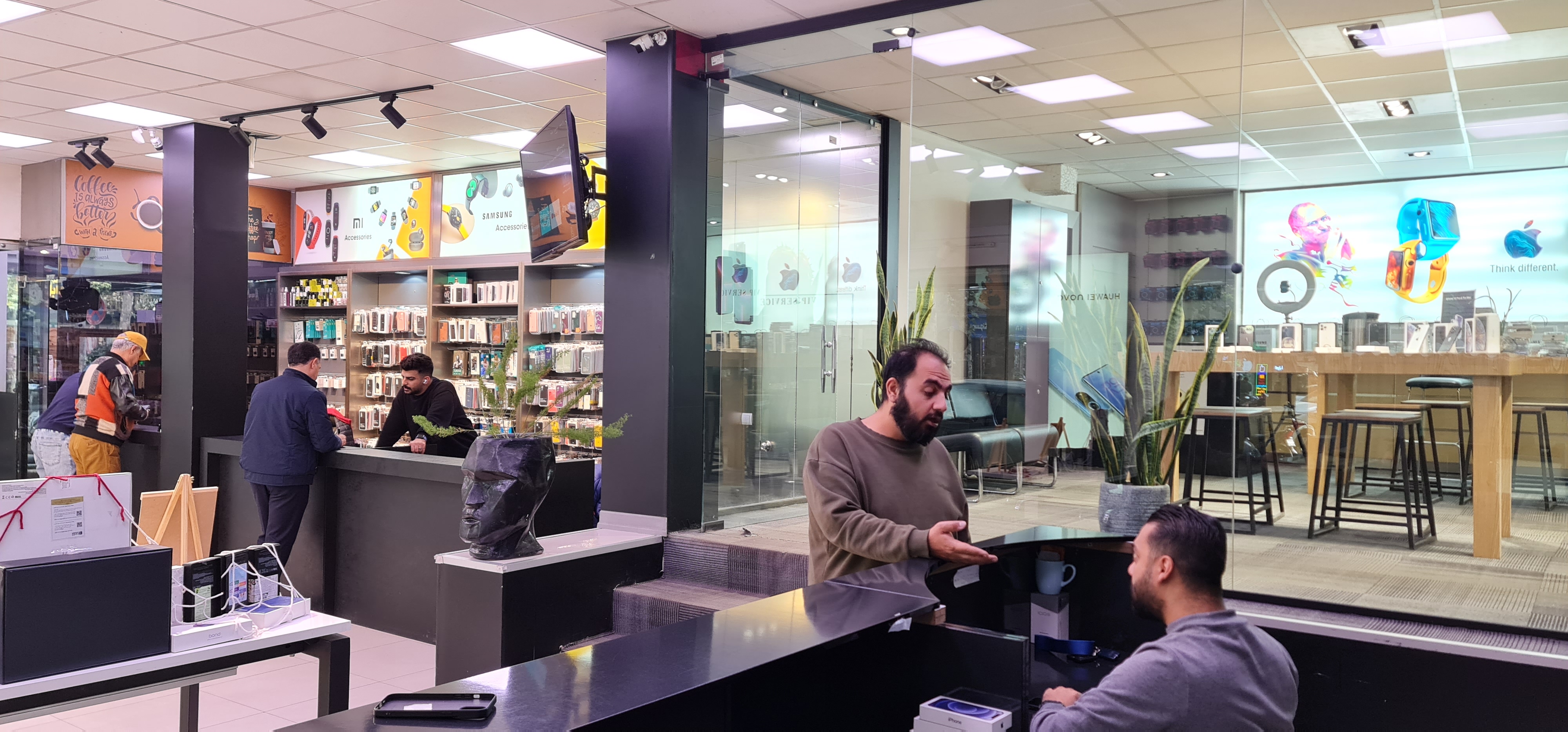 فروشگاه موبایل،لوازم جانبی،تعمیر شریفی