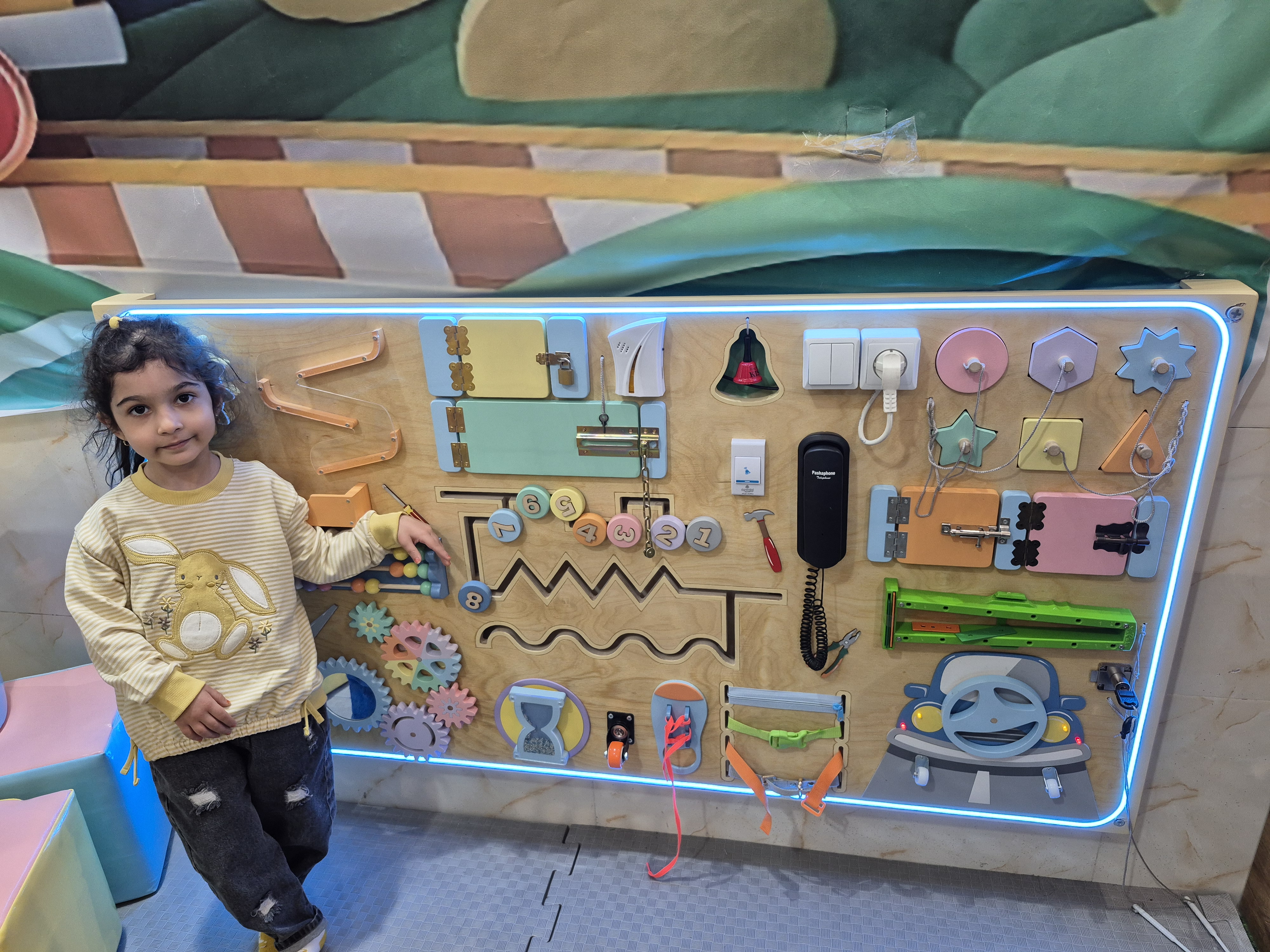 خانه بازی و خلاقیت رازینو