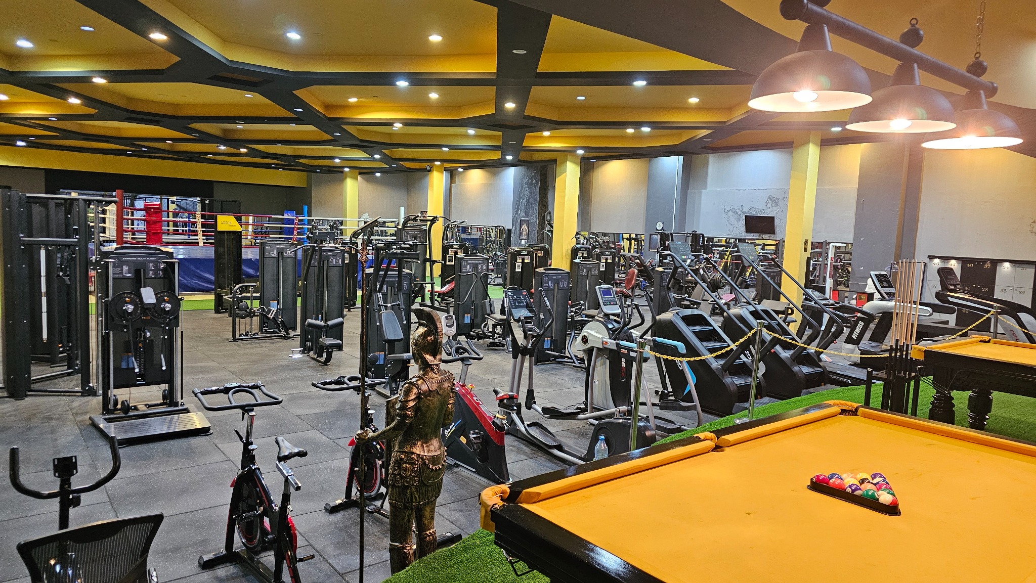 باشگاه بدن سازی و بوکس پژوهش