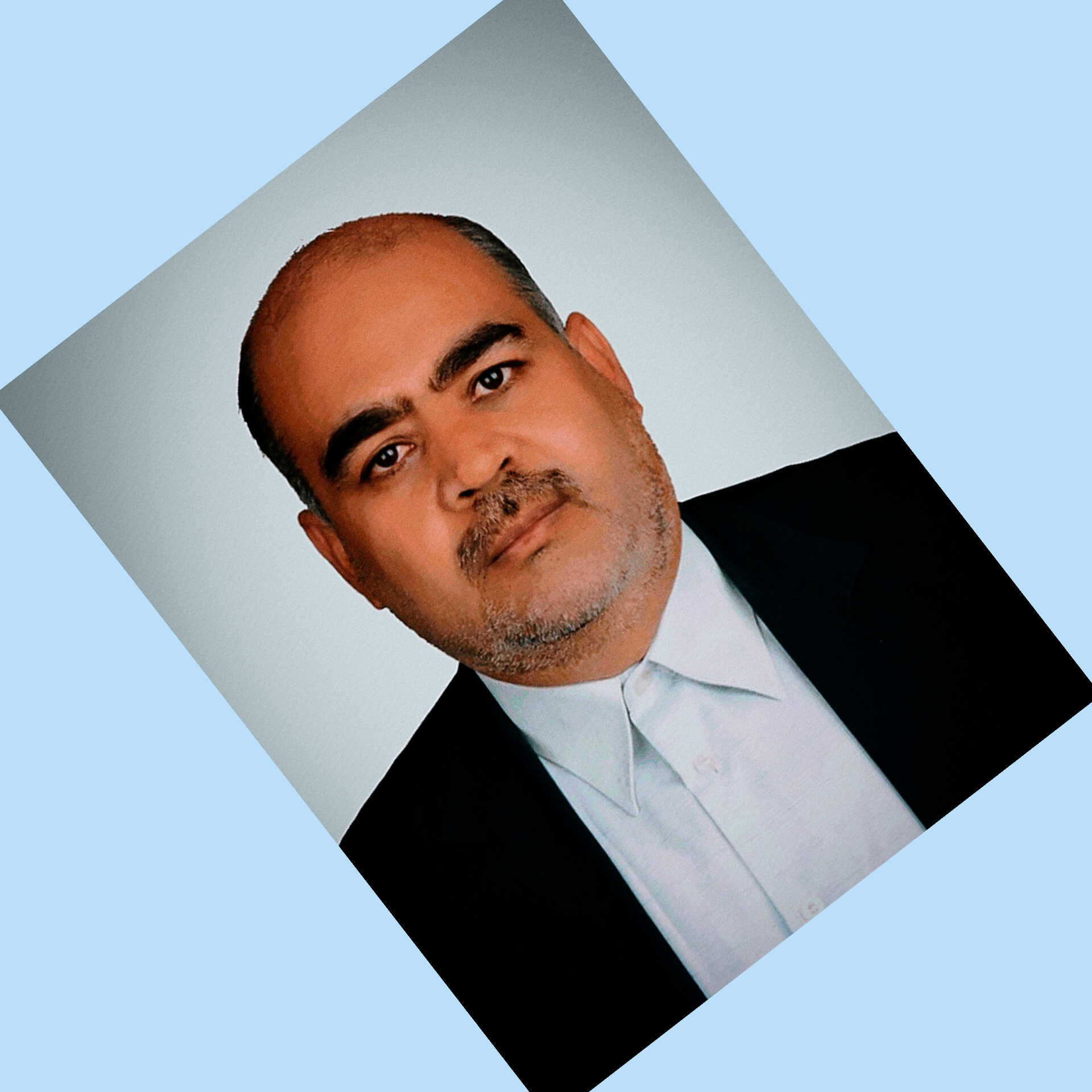 وکیل پایه یک دادگستری