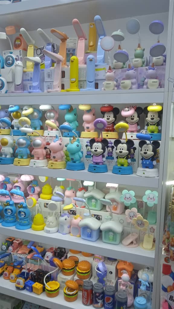 خرازی قاصدک بورس لوازم ارایشی وکادویی