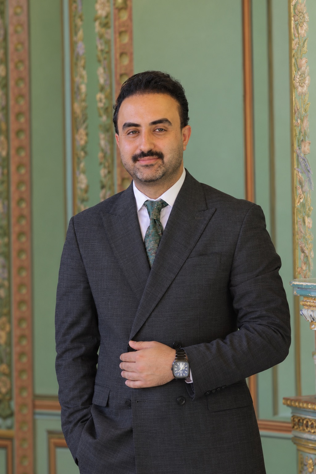 وکیل پایه یک دادگستری حسین علی پورکشکولی