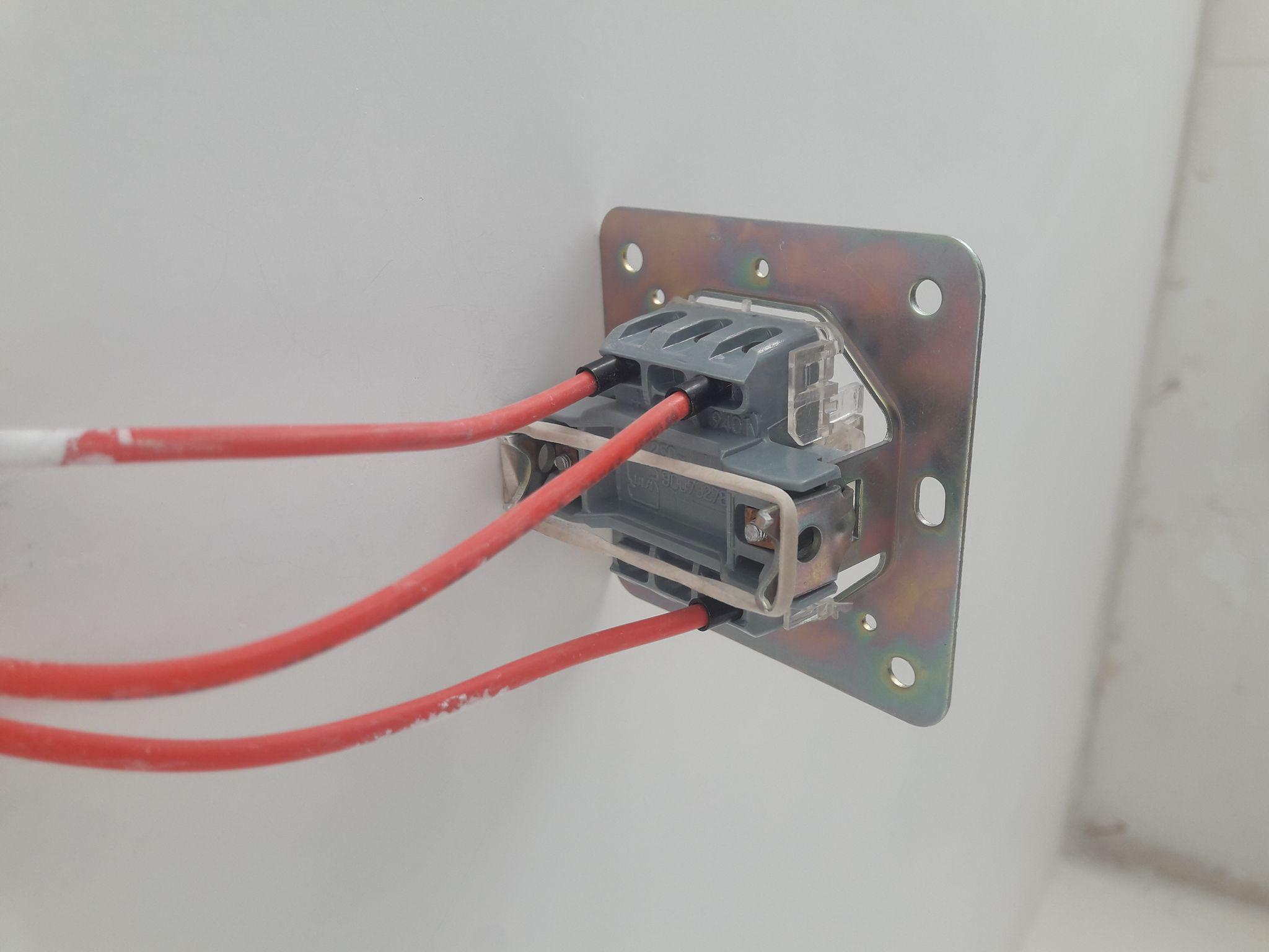 برقکار ساختمان (خرم ارایی)