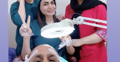کلینیک کاشت موی طبیعی (دبیری فر)