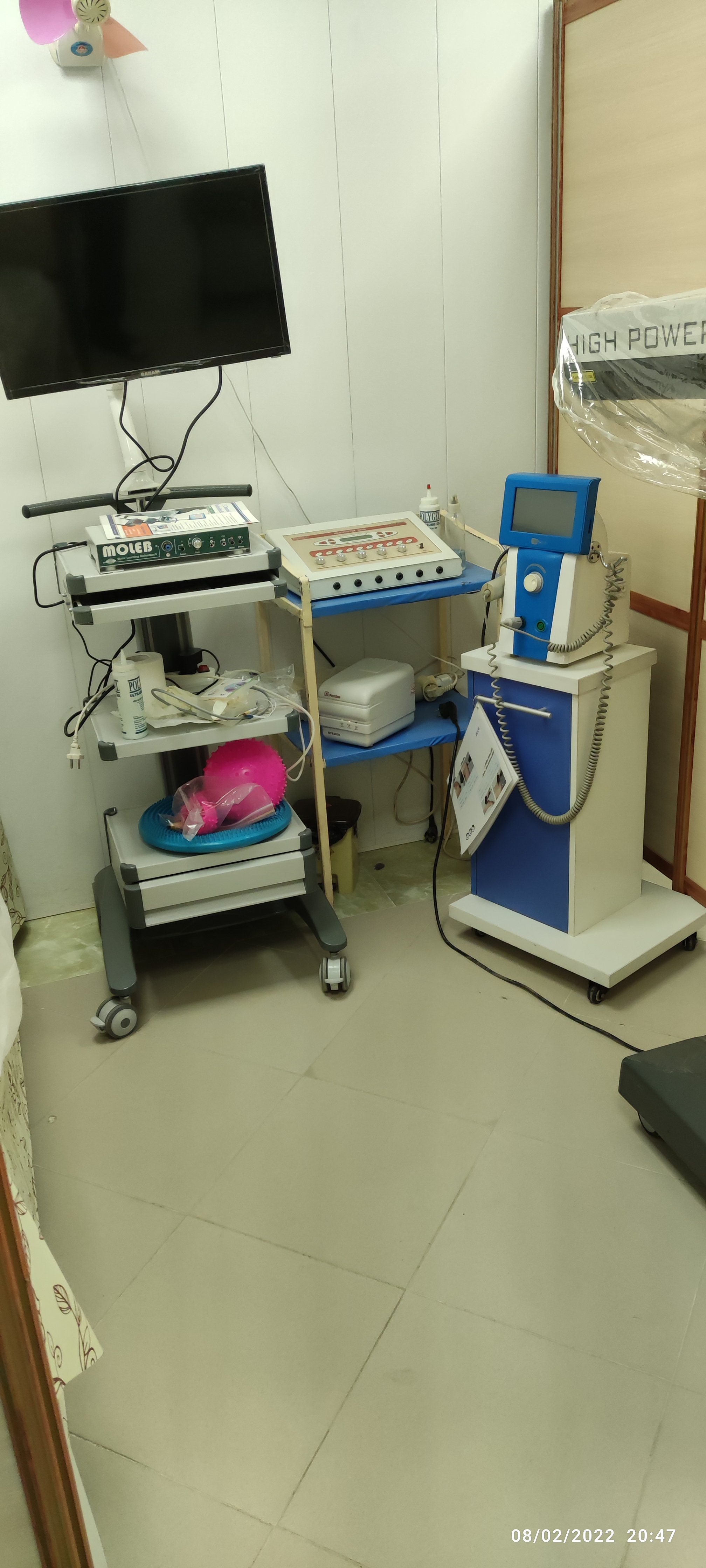 فیزیوتراپی  رازی ،لیزر،مگنت,شاک ویو