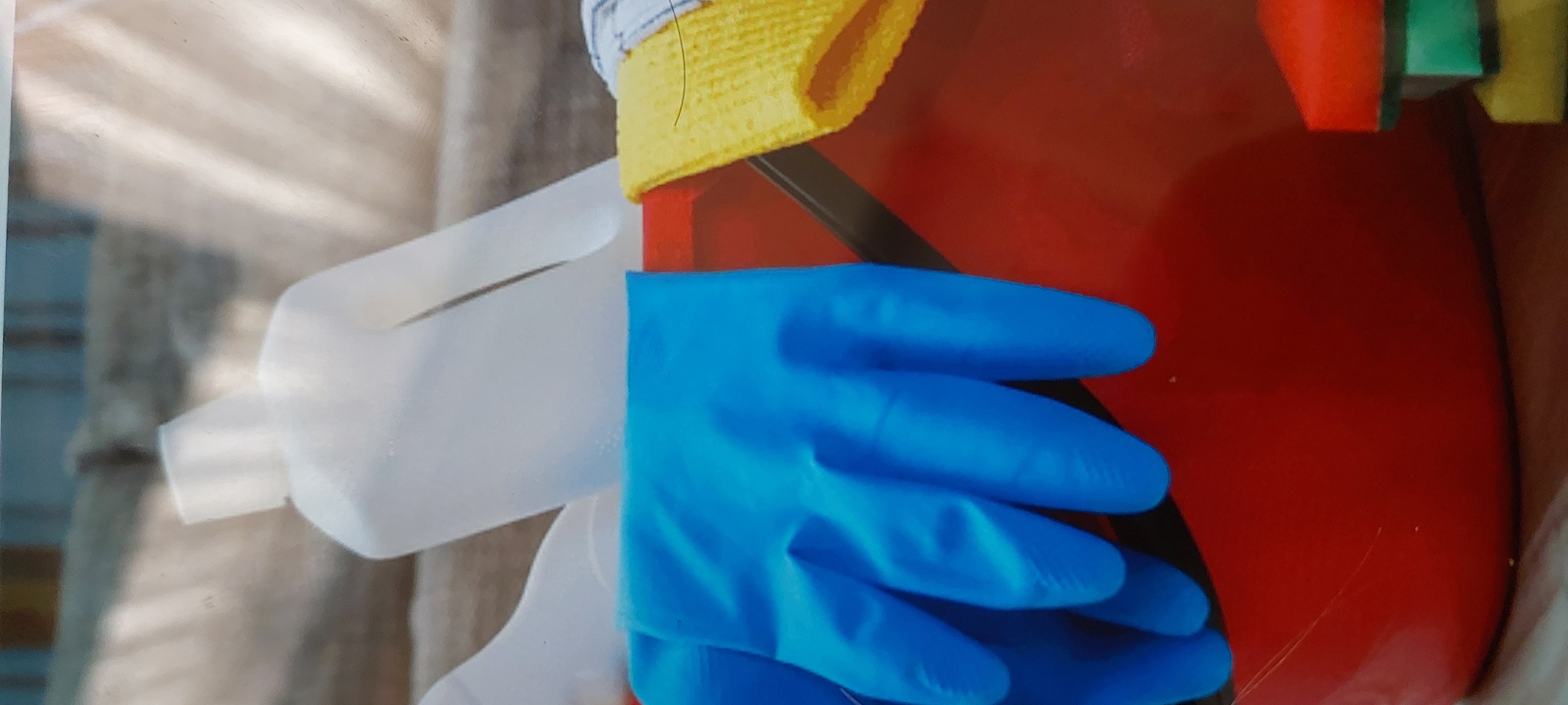 شرکت خدماتی نظافتی ابا نوین