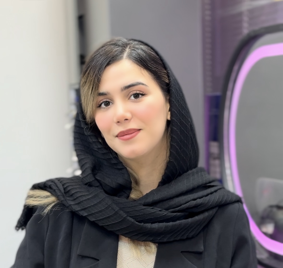 سالن زیباییVIP شقایق صابر