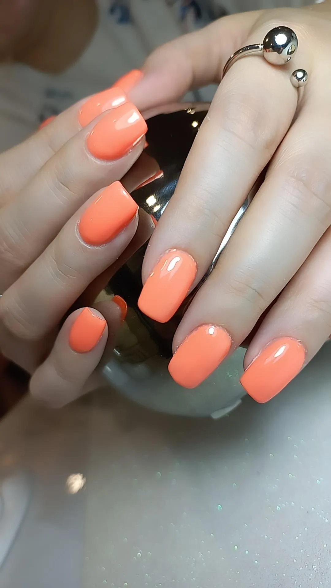 آموزش و کاشت ناخن مژده نیل آرت